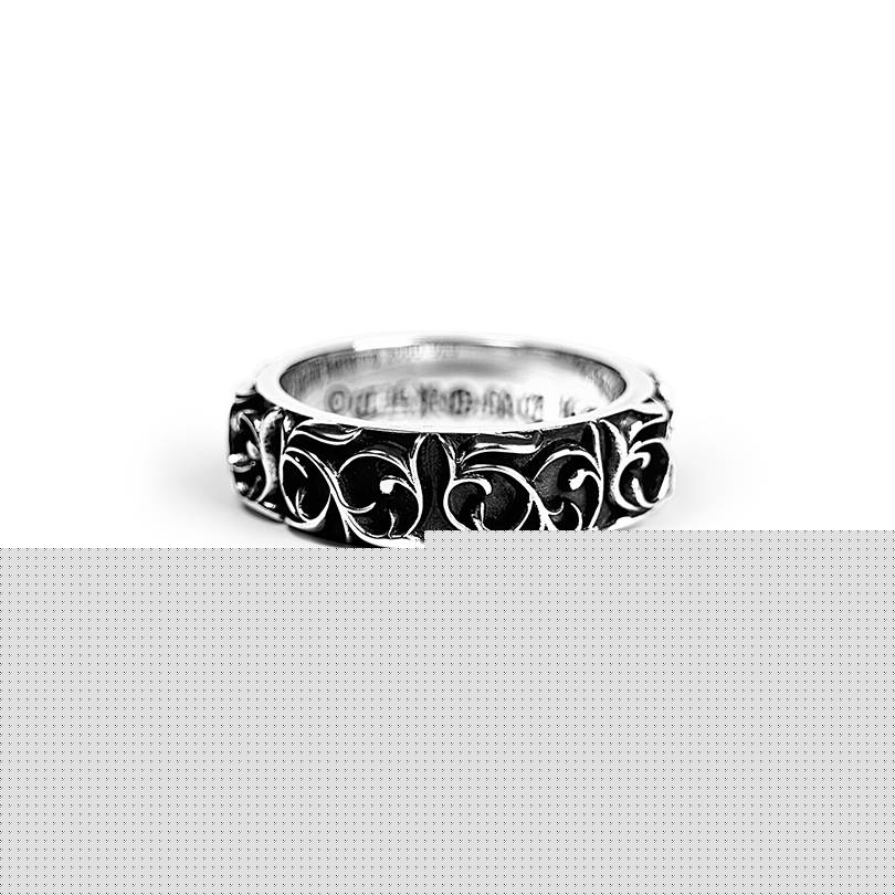Ch**me He**ts eternity vine ring