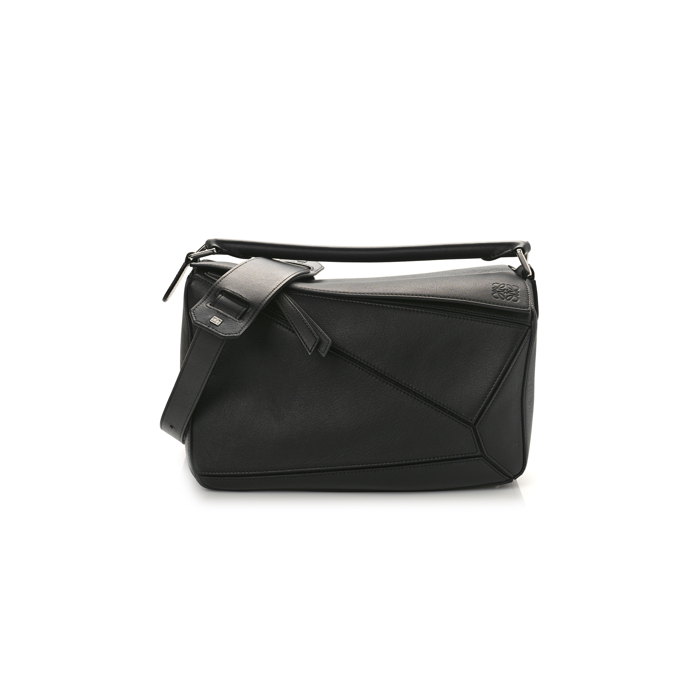 l*ew* calfskin medium puzzle bag black (29*19.5*14cm)